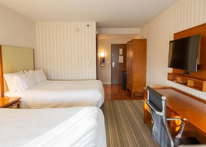 Holiday Inn Express Columbus Airport Easton