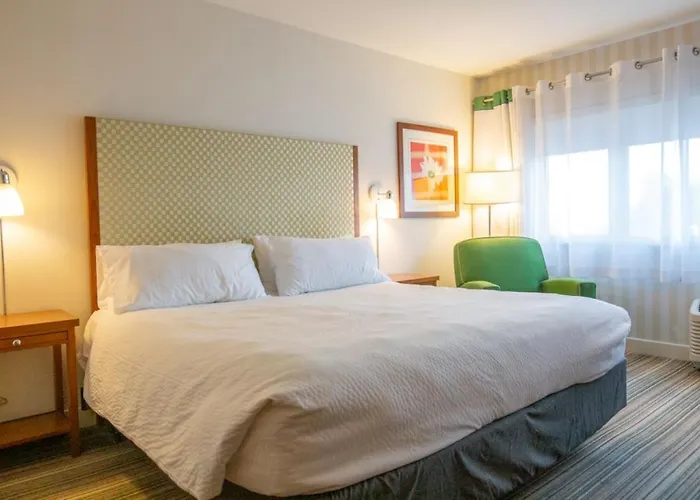 Holiday Inn Express Columbus Airport Easton