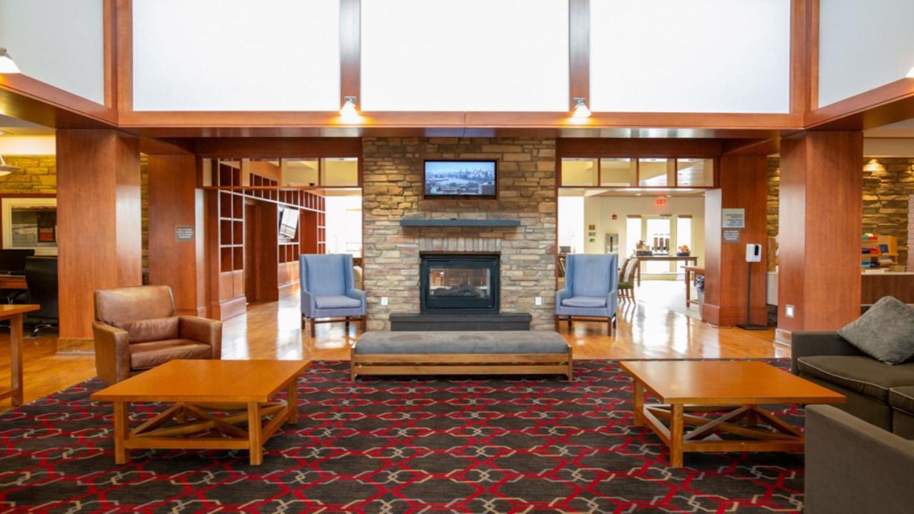 Express Airport Easton Hotel